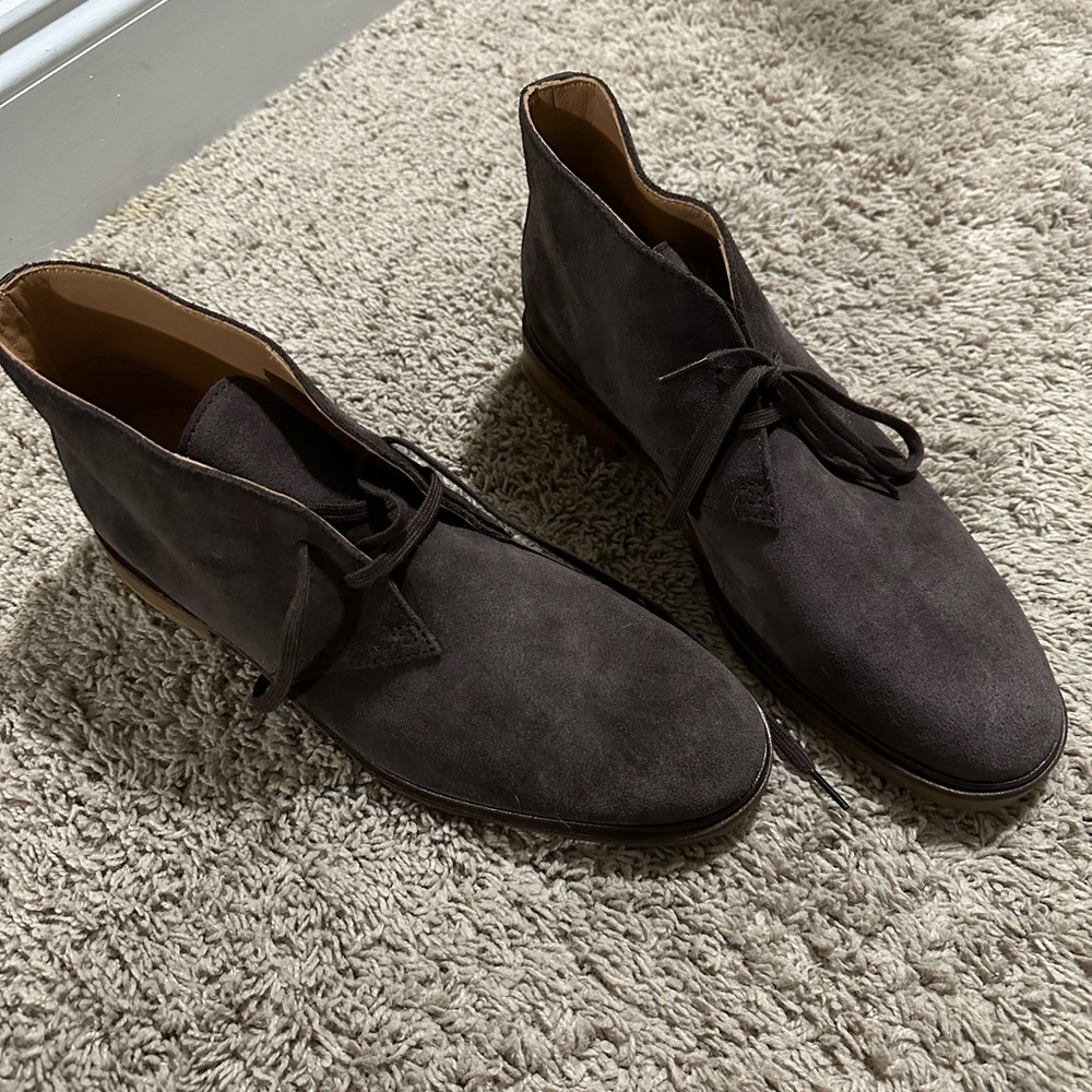 Men’s Clark’s size 10.5 dark brown Never worn